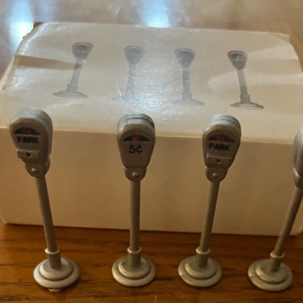 Set of 4 Dept. 56 Village Accessories. Stop Signs, Parking Meters, Trees, Logs - Picture 11 of 11